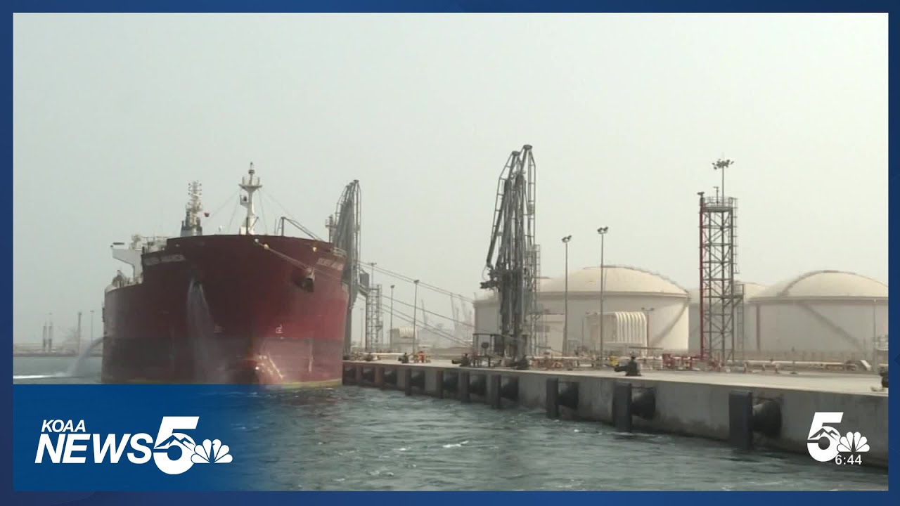 ВМС США заблокируют важнейший нефтепровод, что приведет к резкому росту цен на бензин.