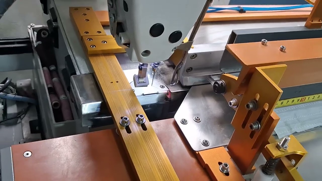 Automatic Pintuck Making machine #pleated #pintucks #sewing #fashion #machine 