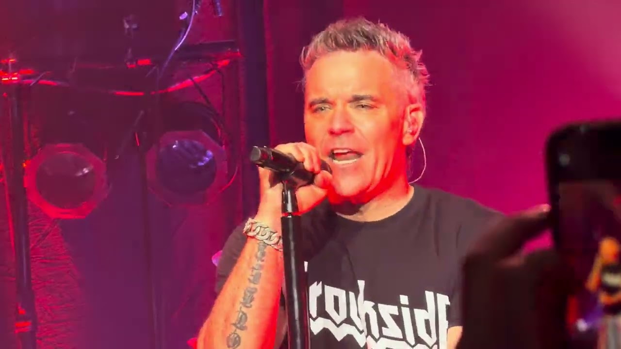 Robbie Williams- Let Me Entertain You - Live At Liverpool Olympia- 06/02/26