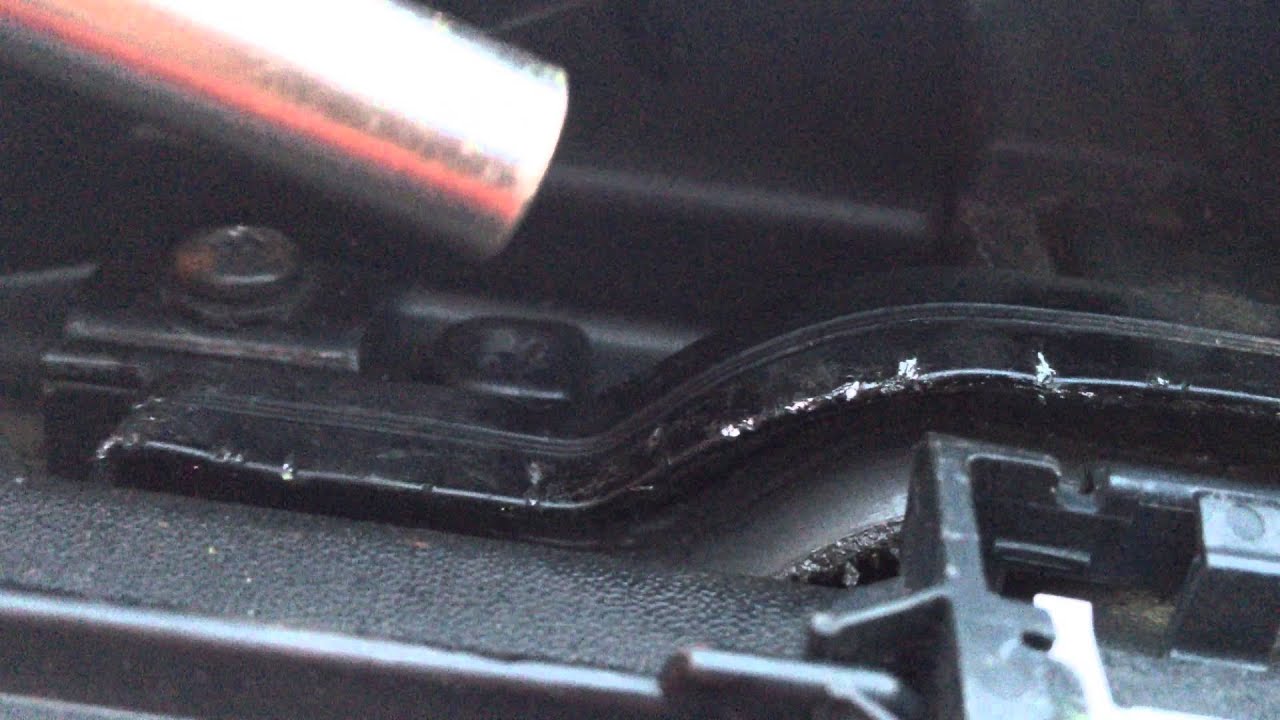Solving Renault Megane Scenic MKII Panoramic Sunroof Wind Noise 