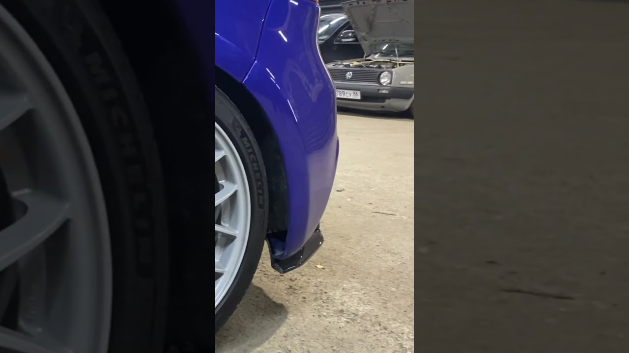 Golf 6R and Golf 2 GTI.  #golf6r #volkswagen #golf #golf6 #vwgolfr #golf2 #golfmk2 #golfmk6 #golfgti