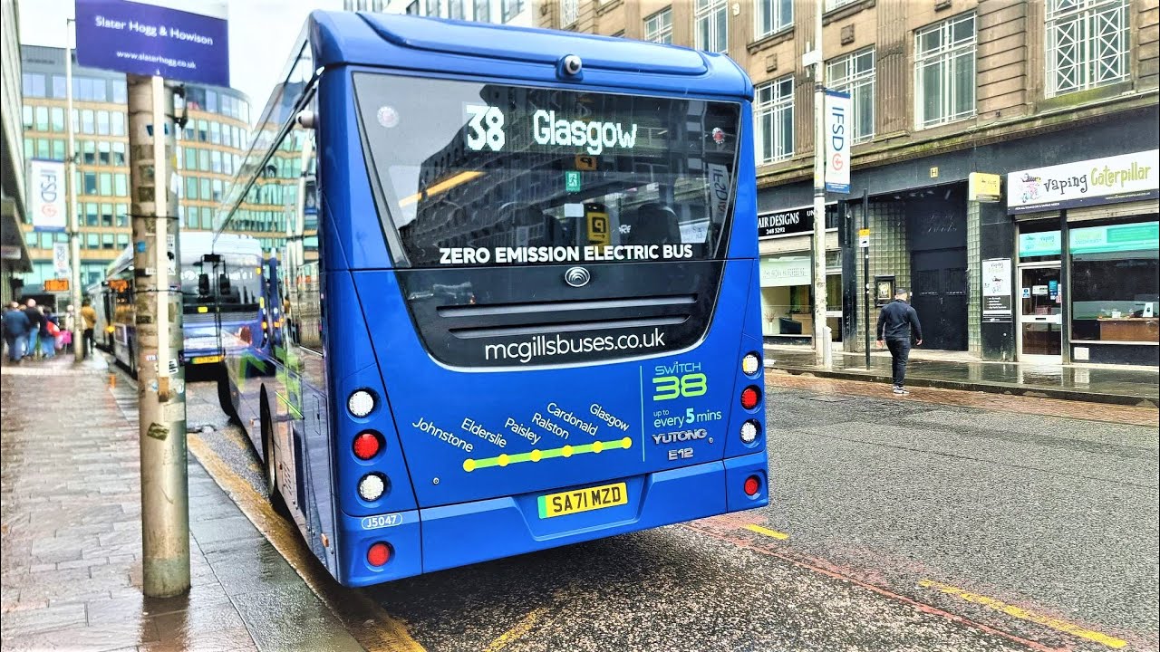 McGill's Buses Yutong E12