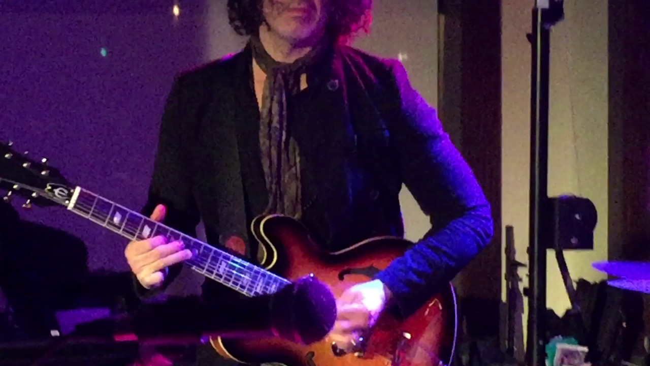 Doyle Bramhall II Stranger in a Strange Land - Leon Russell Tribute 11-18-16 VZD's OKC