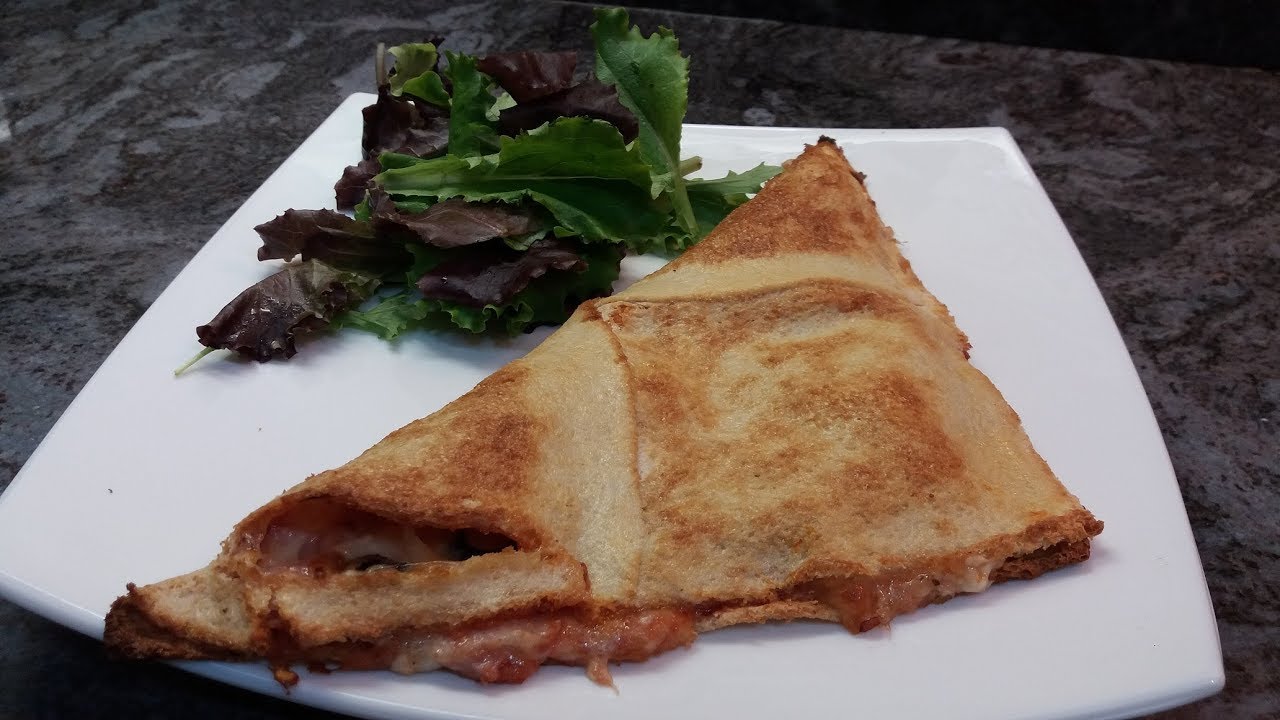 Pizza Calzone de pan bimbo