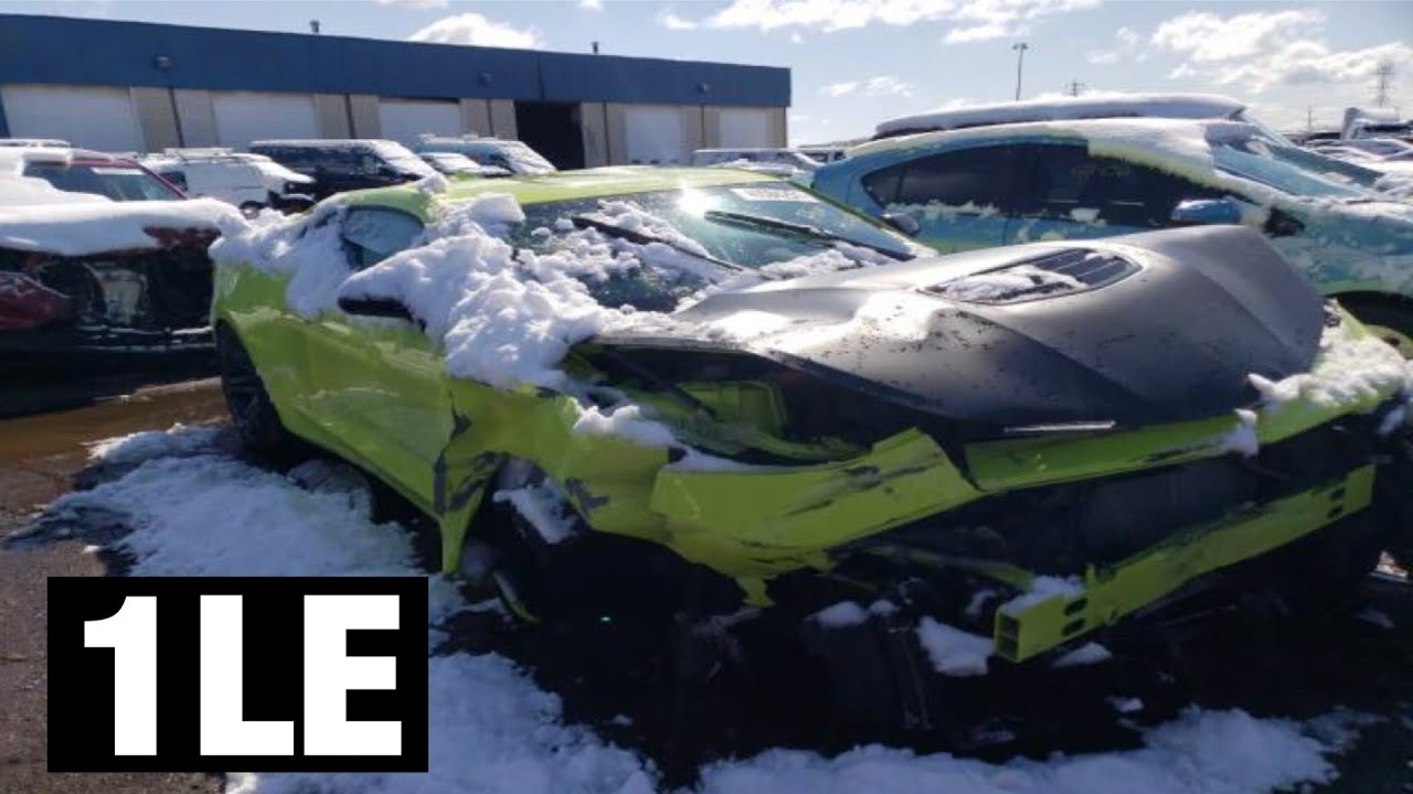 Rebuilding a Wrecked 2021 Camaro SS 1LE Part 1