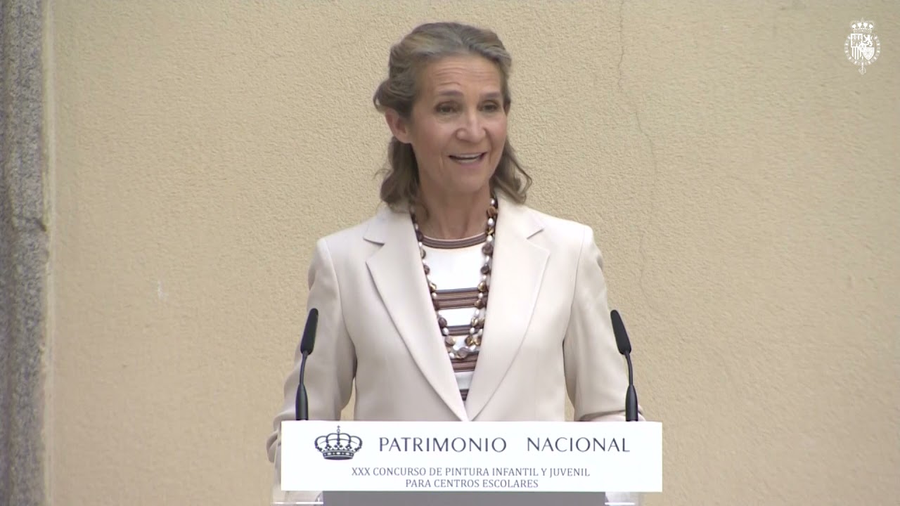 Doña Elena entrega los Premios del “Concurso de Pintura Infantil y Juvenil para Centros Escolares”