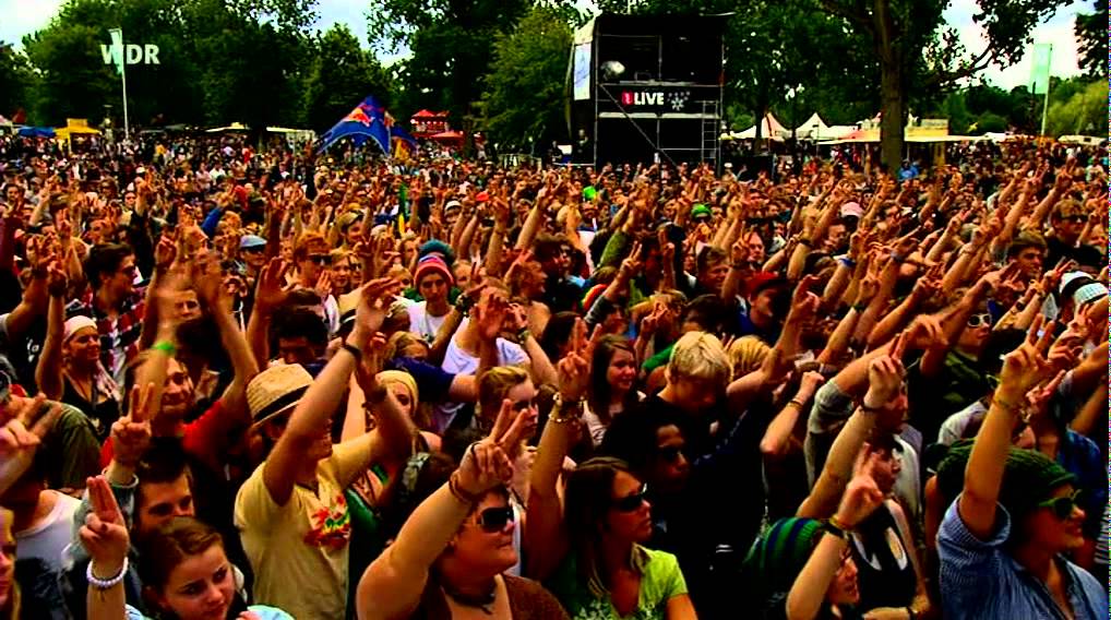 Atmosphere - She's enough / Puppets (live at Summerjam 2011)