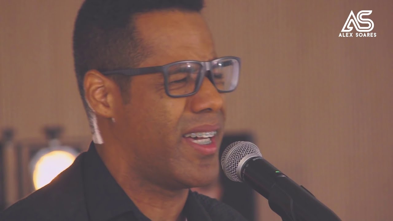 ALEX SOARES | #FIQUEEMCASA E CANTE COMIGO | LIVE SESSION