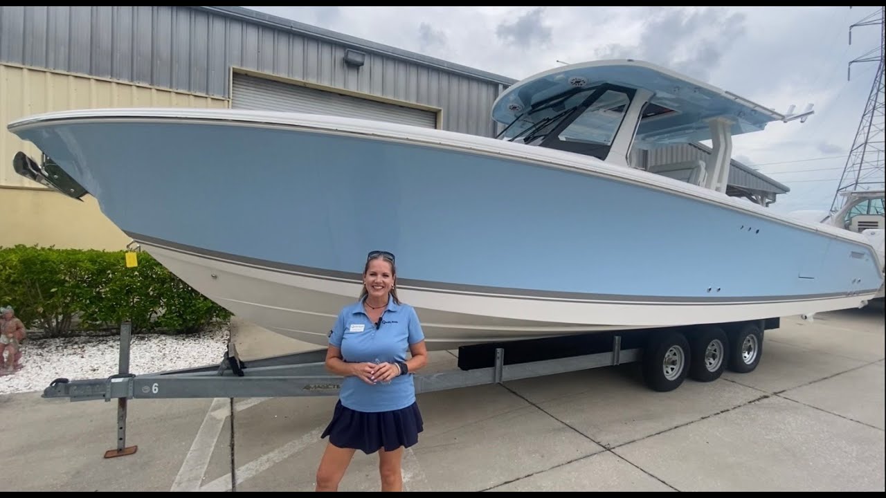 2026 Pursuit S 328 | Quality Boats Clearwater