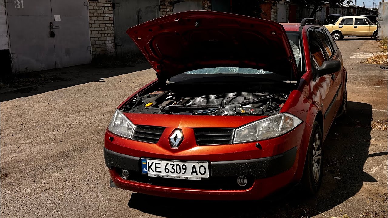 Жабо та сітка повітрозабірника Renault Magane 2