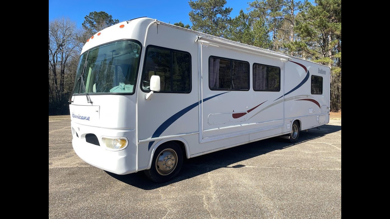 2001 Ford F550 Four Winds Hurricane Motorhome (49,124 Miles)