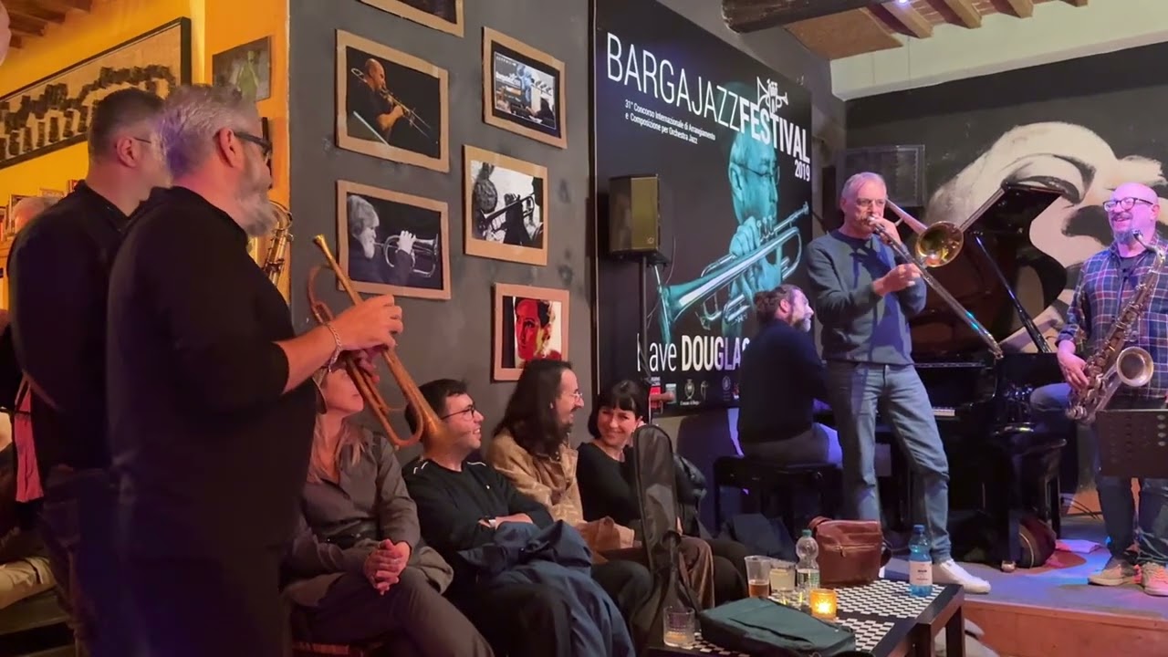 Barga Jazz Club   jam with Luis González