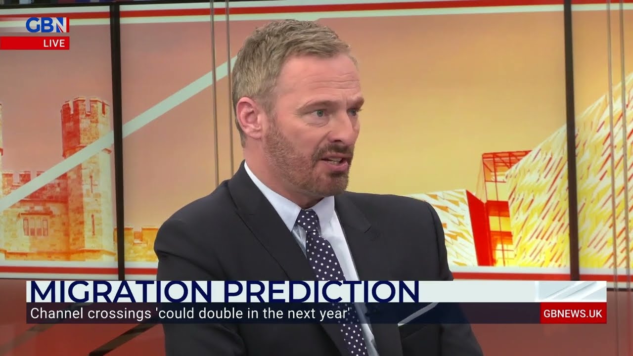 Deputy Leader of the Reclaim Party, Martin Daubney, discusses the migrant crisis with Eamonn Holmes