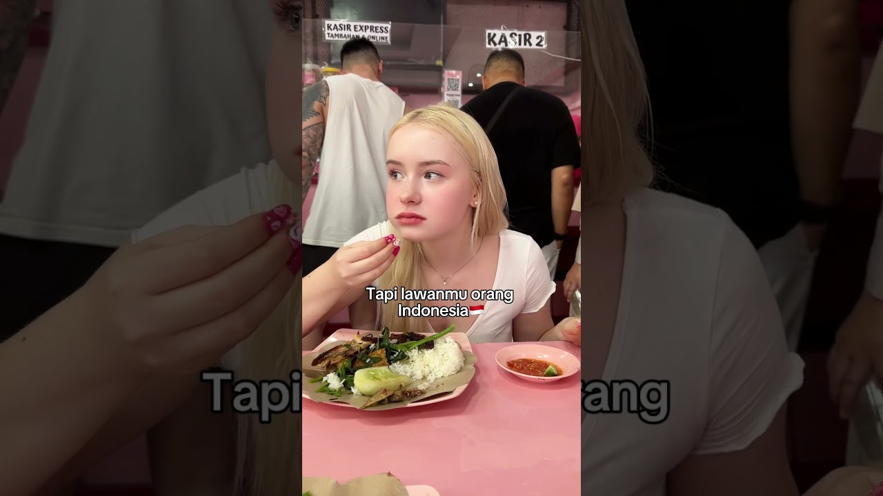 Sama orang indonesia ga berani makan yg pedas😭🇮🇩