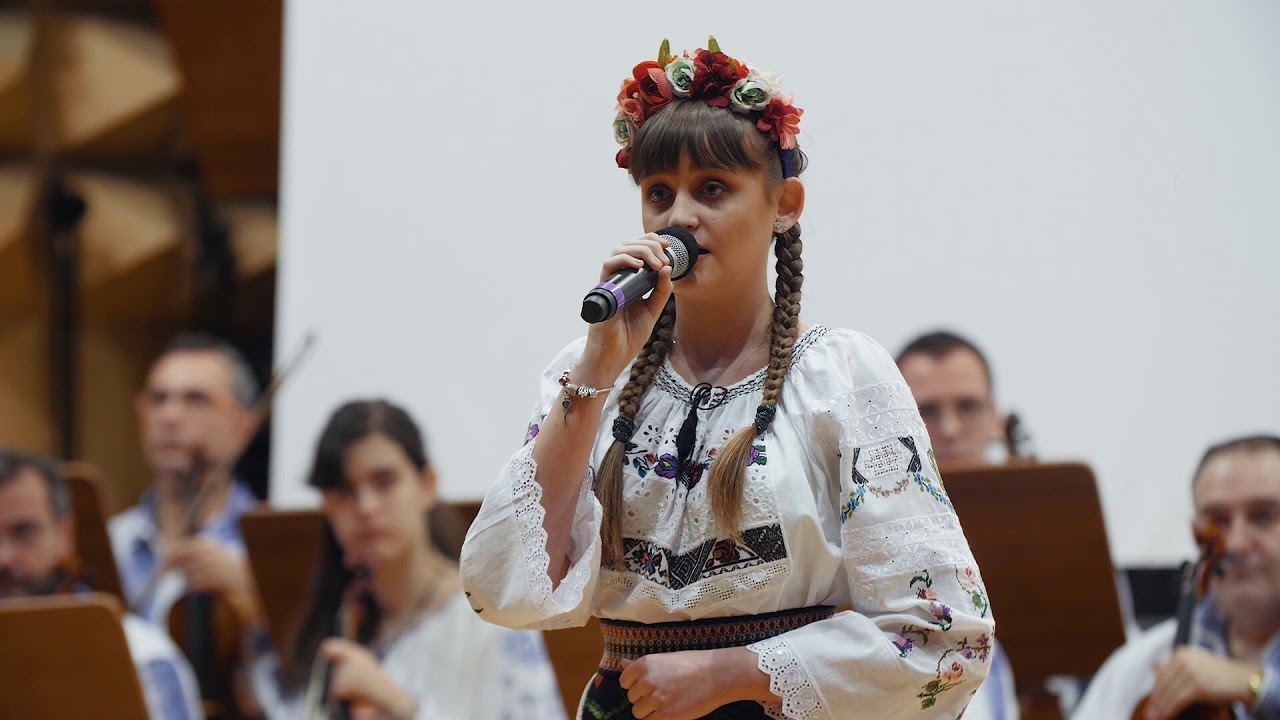 Ansamblul Timsul împreuna cu  Anda Sabados - Satule grăgină mândră (doină)