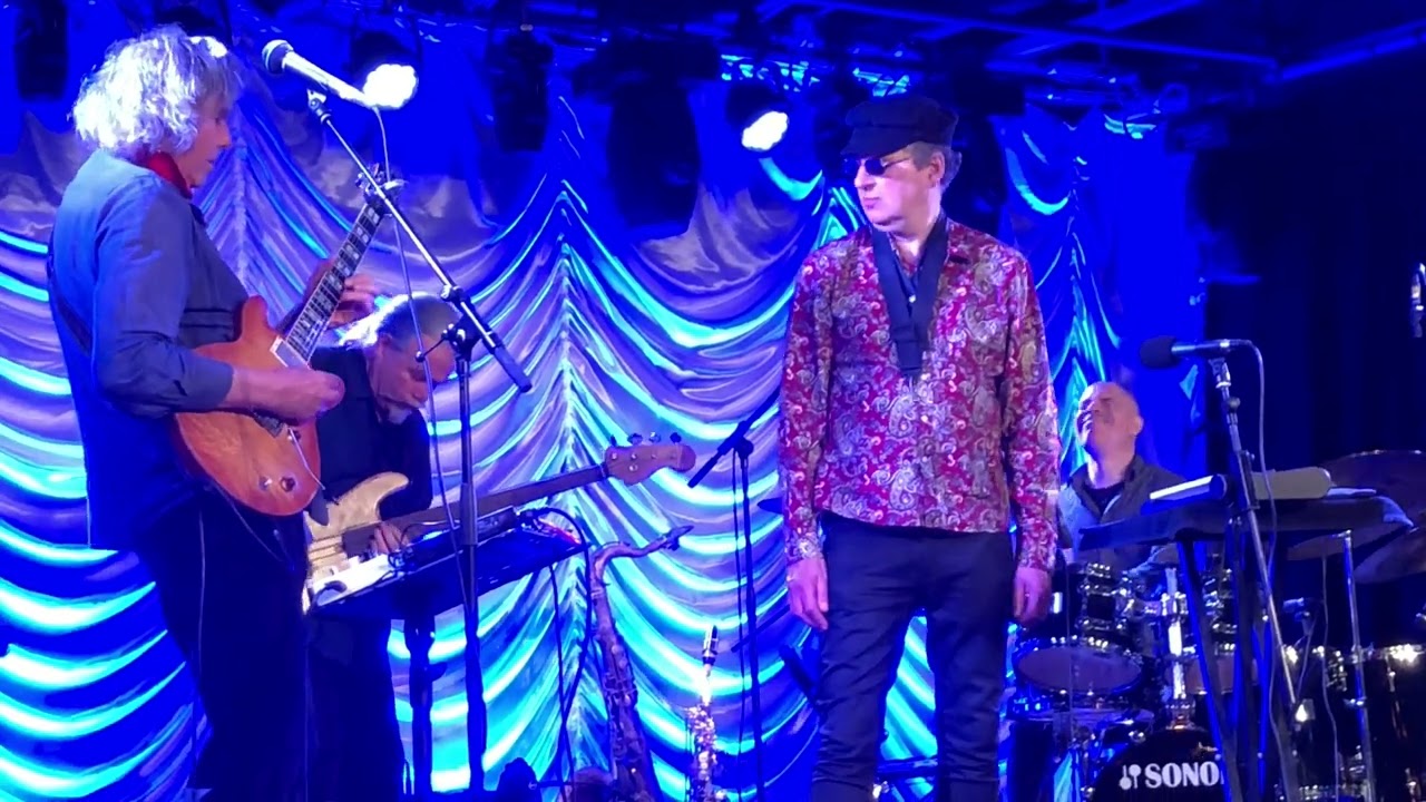 Soft Machine 2024 - that moment when John Etheridge shreds like it's 1975...
