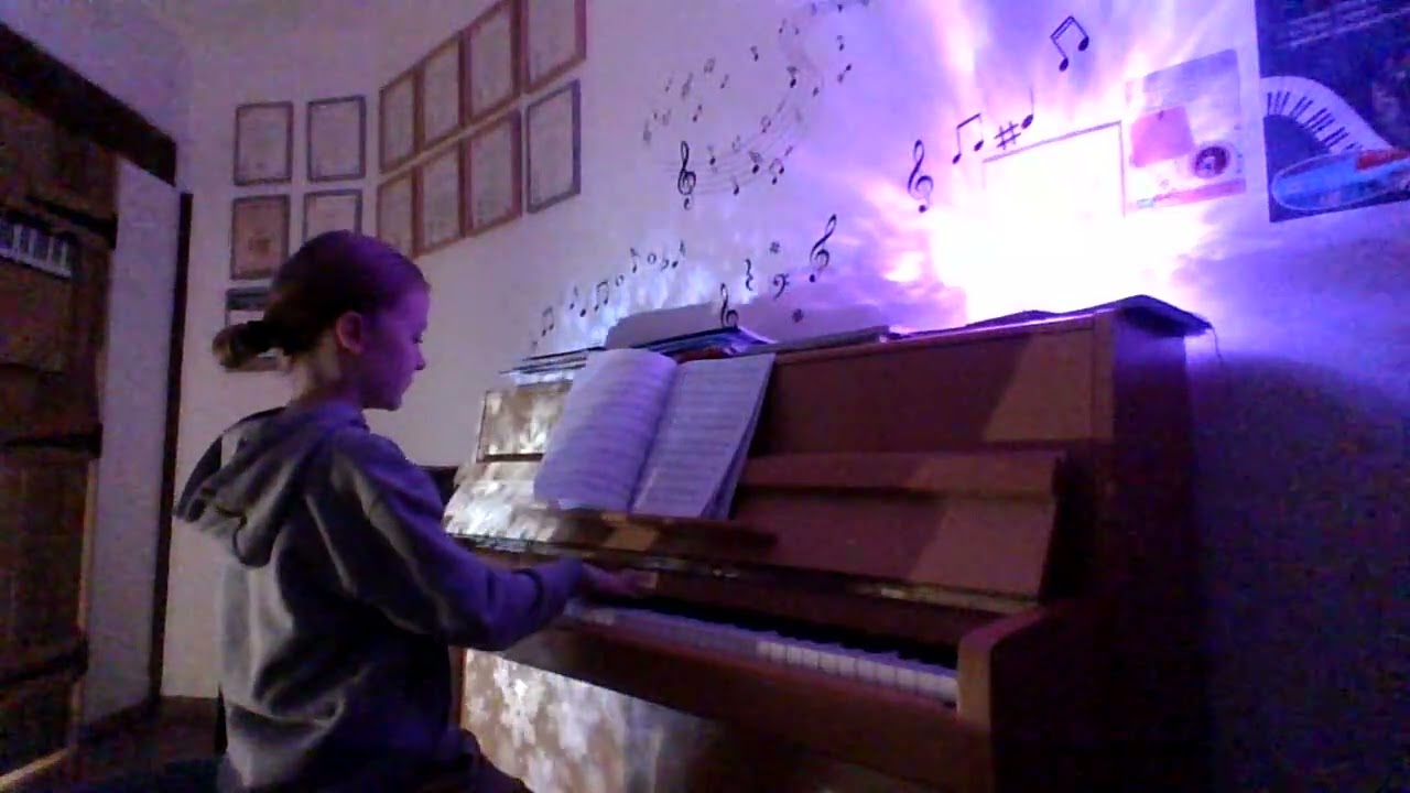 'Cosy time' with Aaron...a collection of 5 pieces of peaceful pop piano solos