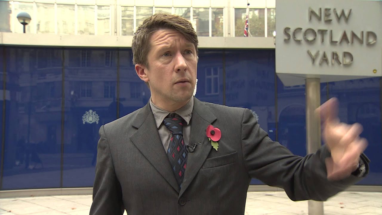 Jonathan Pie: Reporter f**cks the police....and Theresa May
