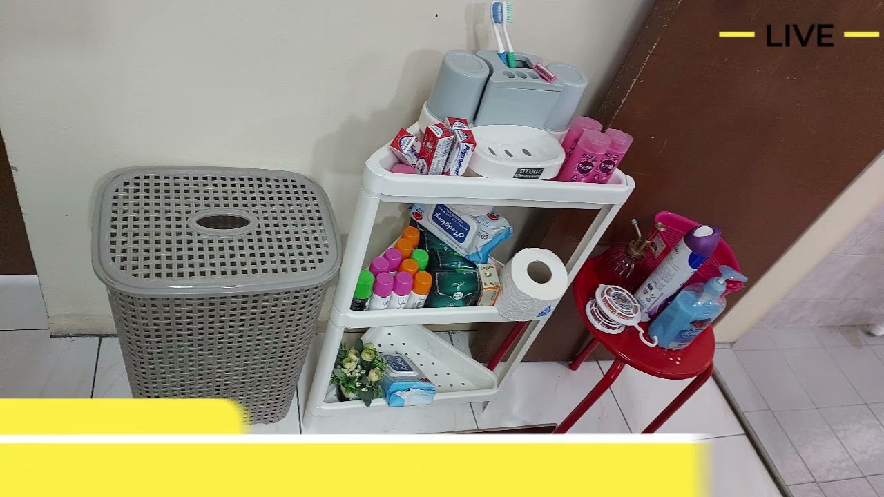 Housekeeping: How to Clean A Toilet