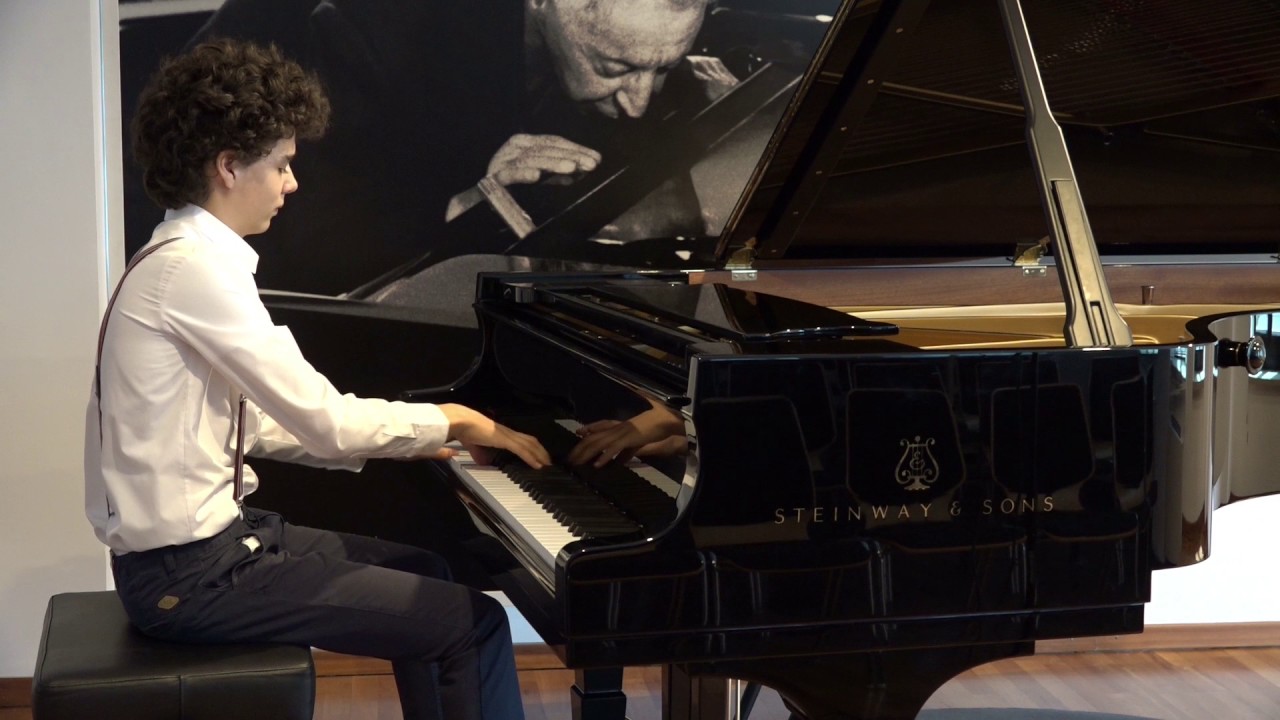 Rachmaninoff - Prelude op. 23 No. 5 - played by Levent (13)