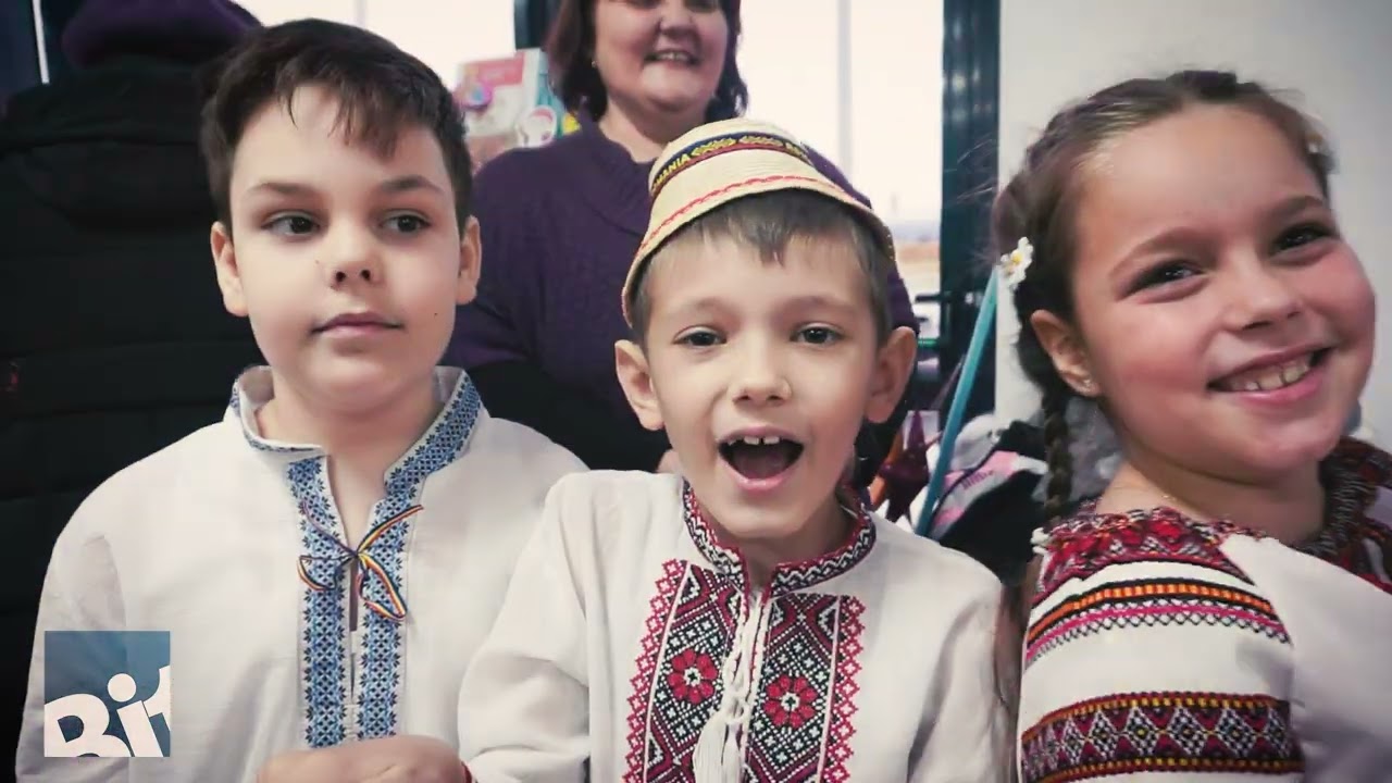 Scoala George Topîrceanu Mioveni - Târg de Prăjituri și Decorațiuni de Crăciun