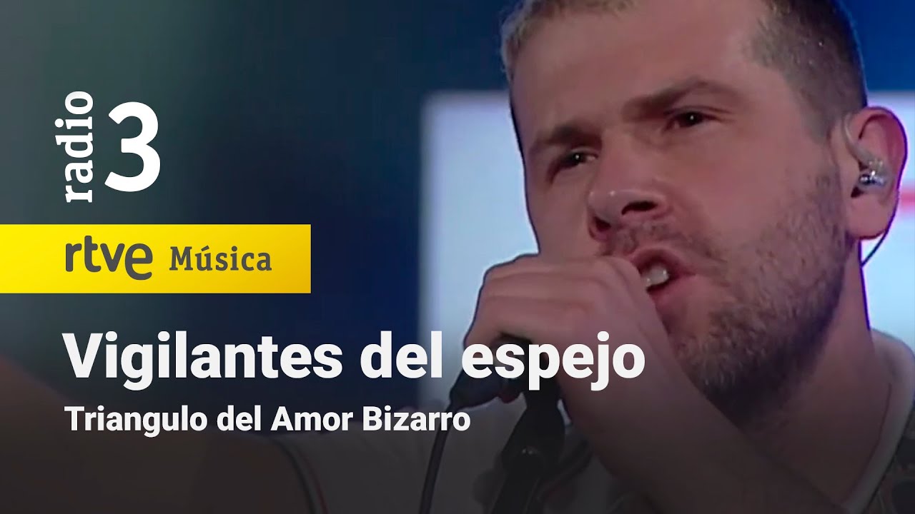 Triangulo del Amor Bizarro - 