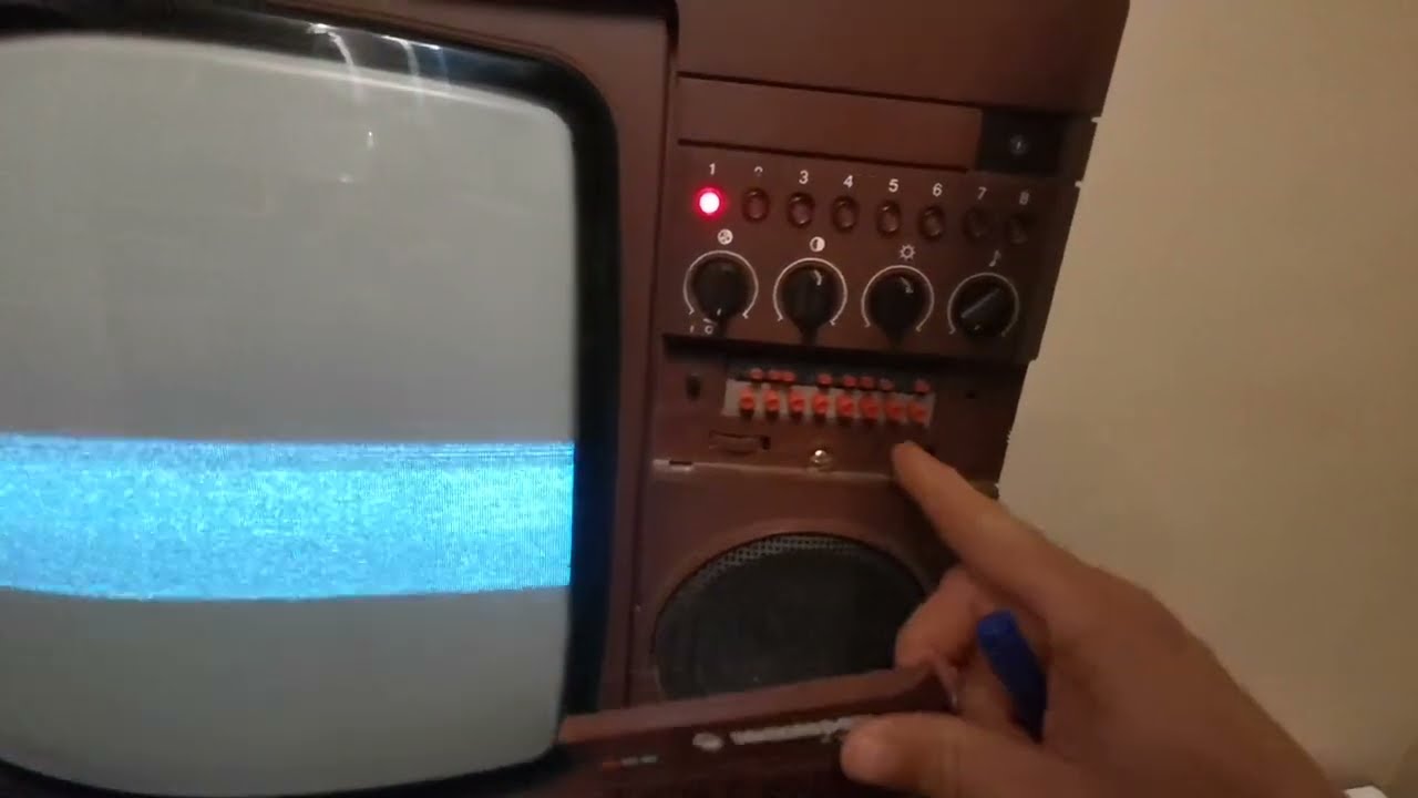 Телевизор Электрон Ц 382 Д.Наличие КМ конденсаторов и золота. TV with precious metals