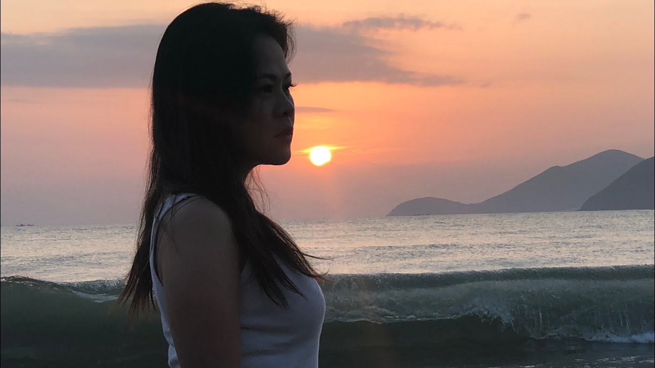 Nha Trang Ngày Về - Bé tí Covered