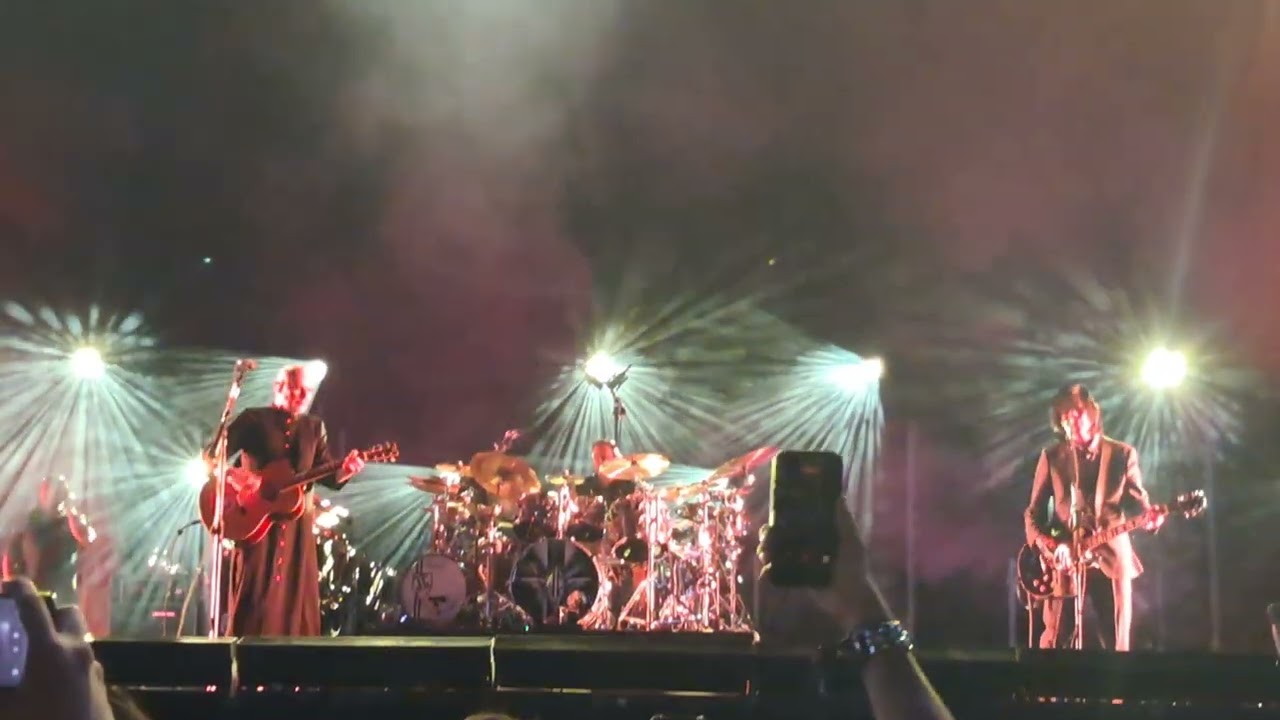 The Smashing Pumpkins Vive Latino 26- Disarm teaser 