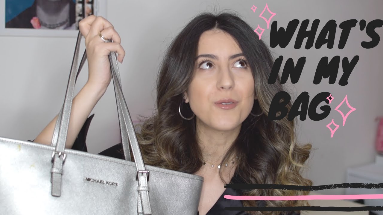 Cfarë ka në cantën e nje femre? 👜| Angela Ak