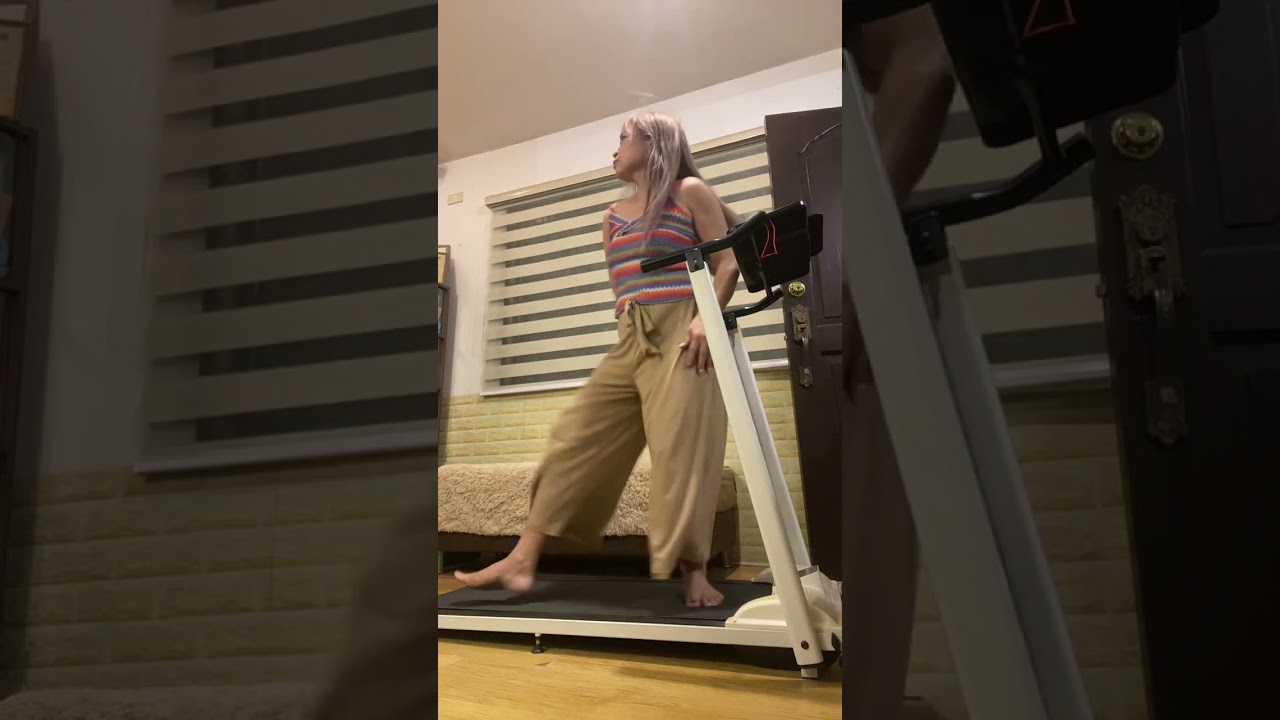 #zumbamom #fitmom #fitnessmotivation #fitness #tiktok #treadmill 