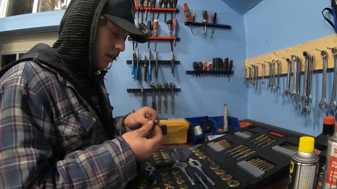 Bushcamp - Maintaining My Equipment at My Offgrid Homestead, Buying Some New Tools