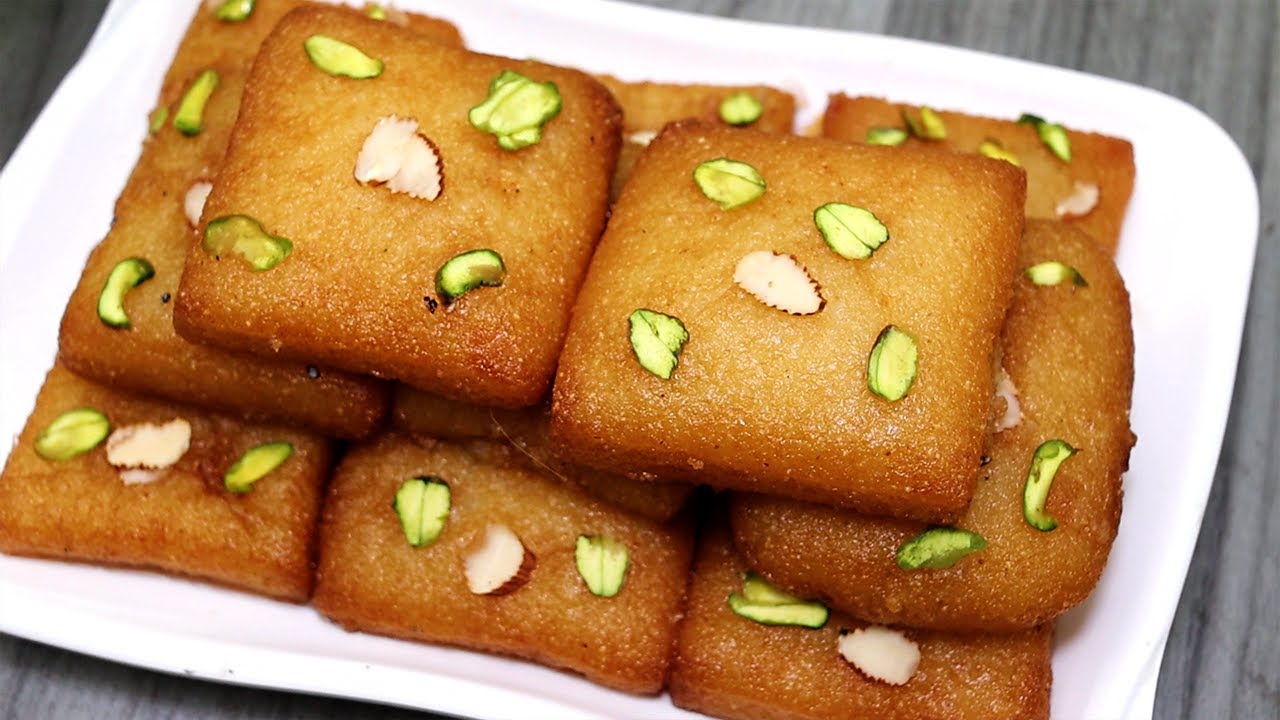 এটা মিষ্টি না পিঠা আপনারাই বলুন , খেতে কিন্তু গোলাপজামের থেকে অনেক বেশি মজার ঘরে থাকা  উপকরণে তৈরী