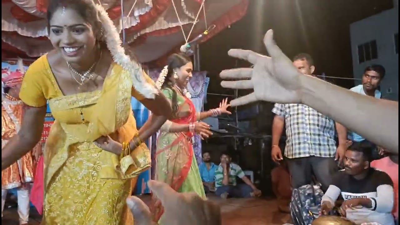 ||Andra no 1burrakatha ||sravani ramu burrakatha||taggedile super comedy mamoluga undadu mari