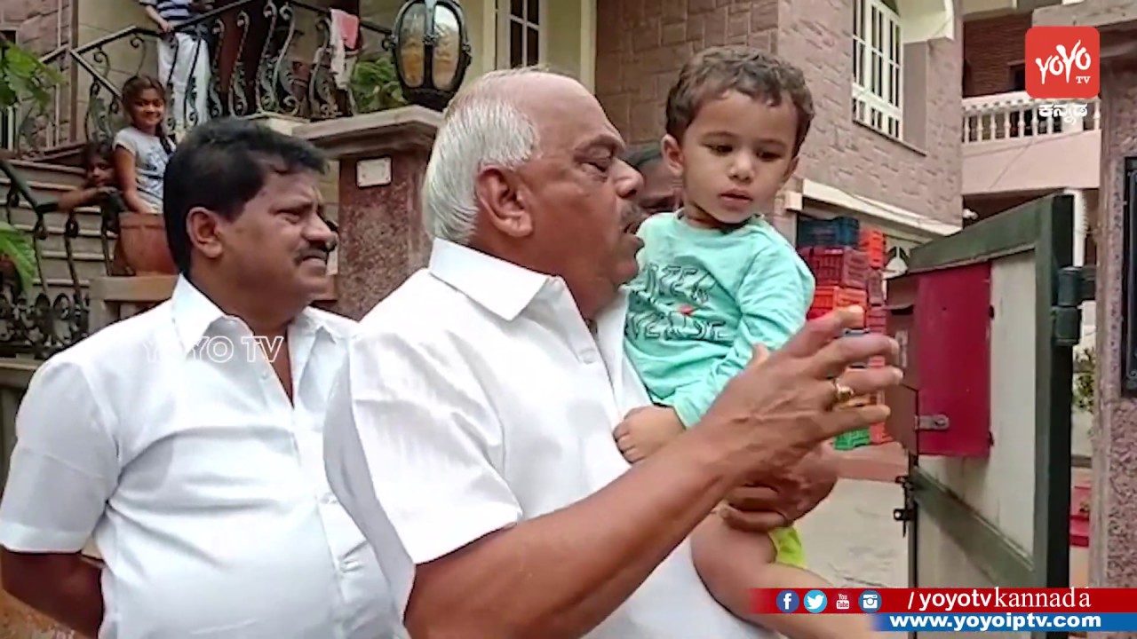Karnataka Floor Test : Speaker Ramesh Kumar With Family Video | HD Kumaraswamy | YOYO TV Kannada