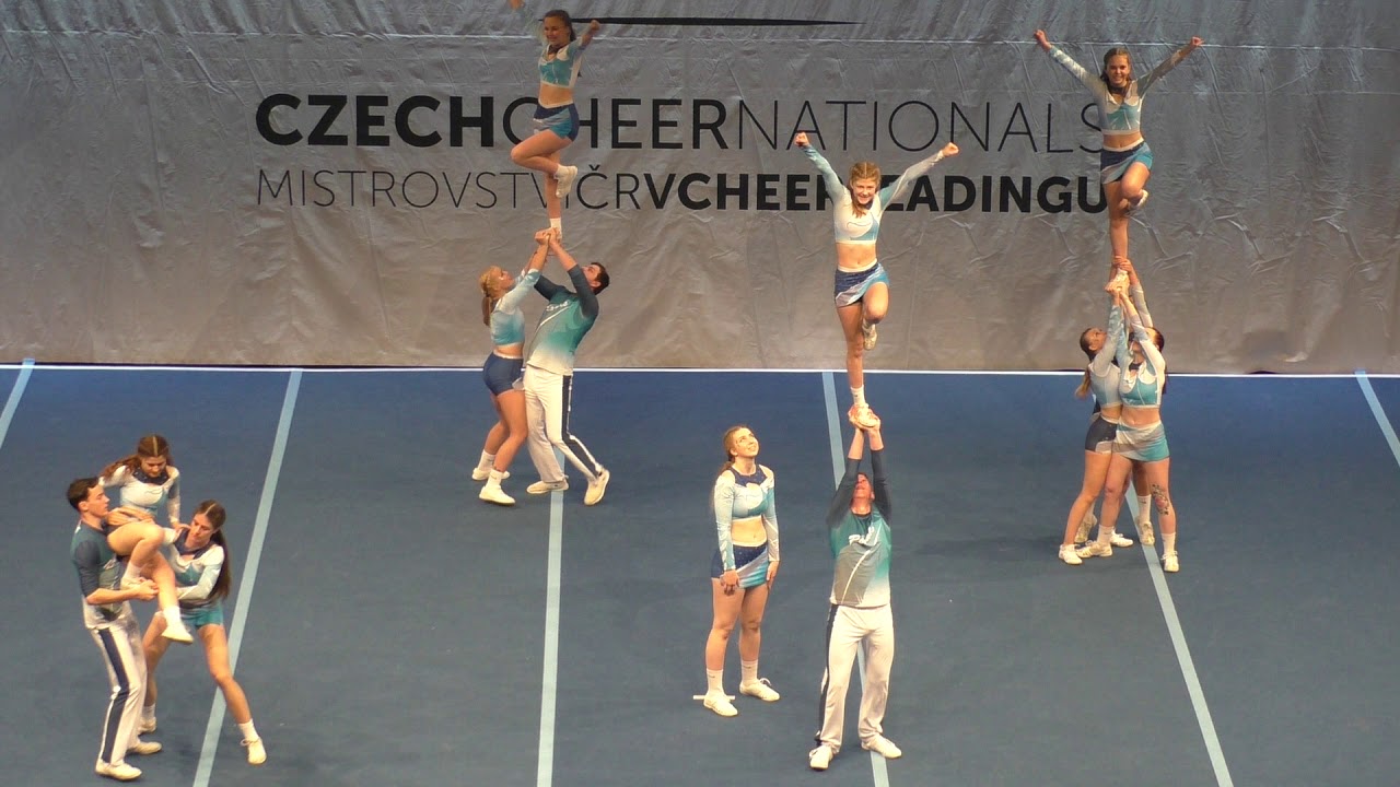 Team Cheer Senior Advanced Blue wings Blue Wings Royals at CZCN 2019