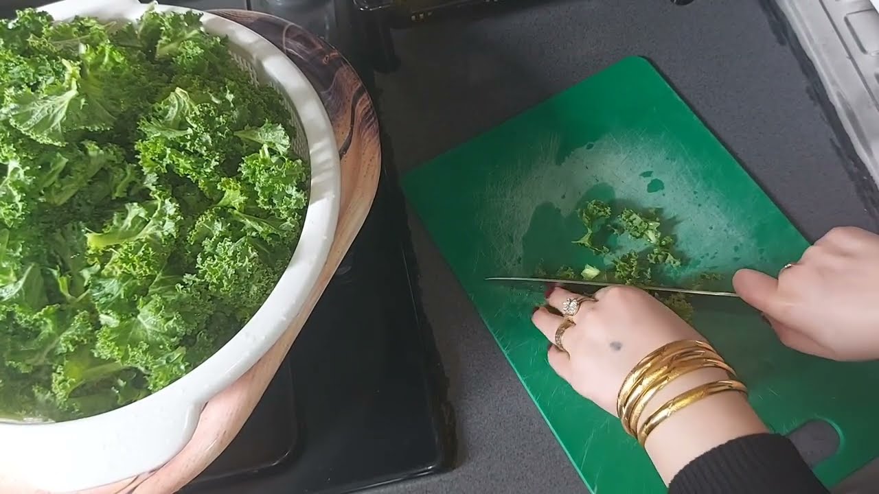بديل الخبيزه السورية الخبيزه أوروبا طعم لذيذ  وصفه خطيره 😱😱