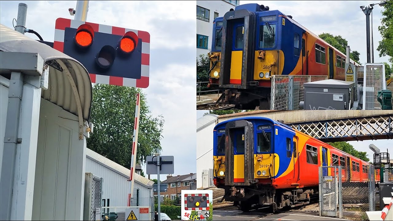 Strawberry Hill Level Crossing, Greater London