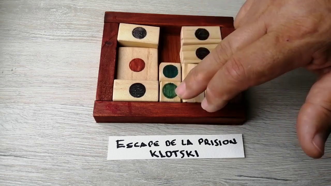 Khun Phaen, Klotski, Escape de la prisión, Fuga,