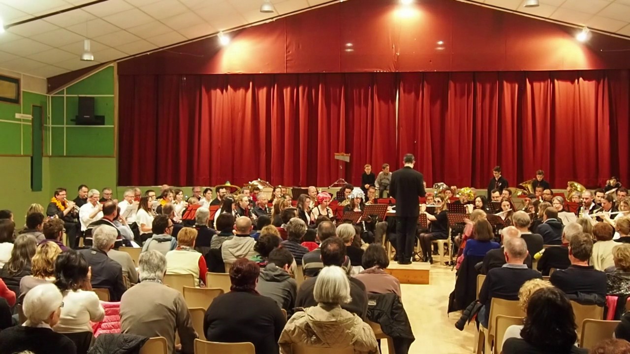Saturday Night Fever des Bee Gees par l'ODHs 2017 de l'Aveyron et l'Harmonie de Marcillac