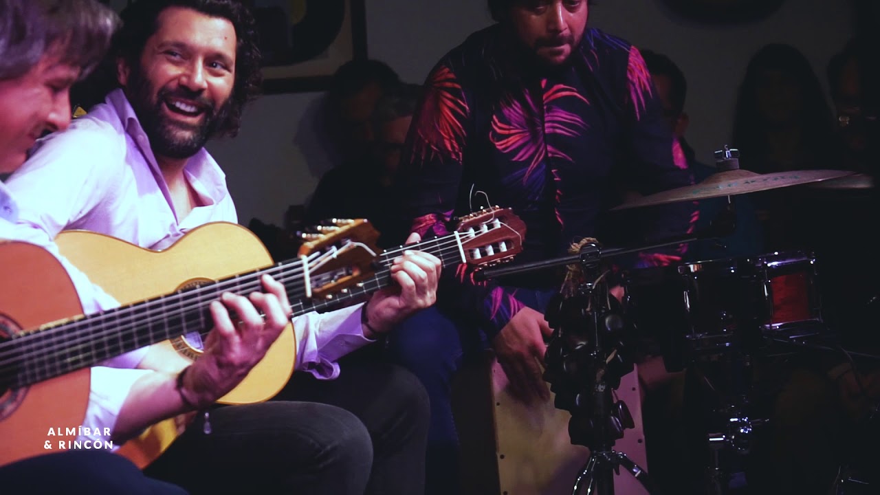 Josemi Carmona, Javier Colina y Bandolero con la colaboración de Paco Navarro en el Almíbar & Rincón