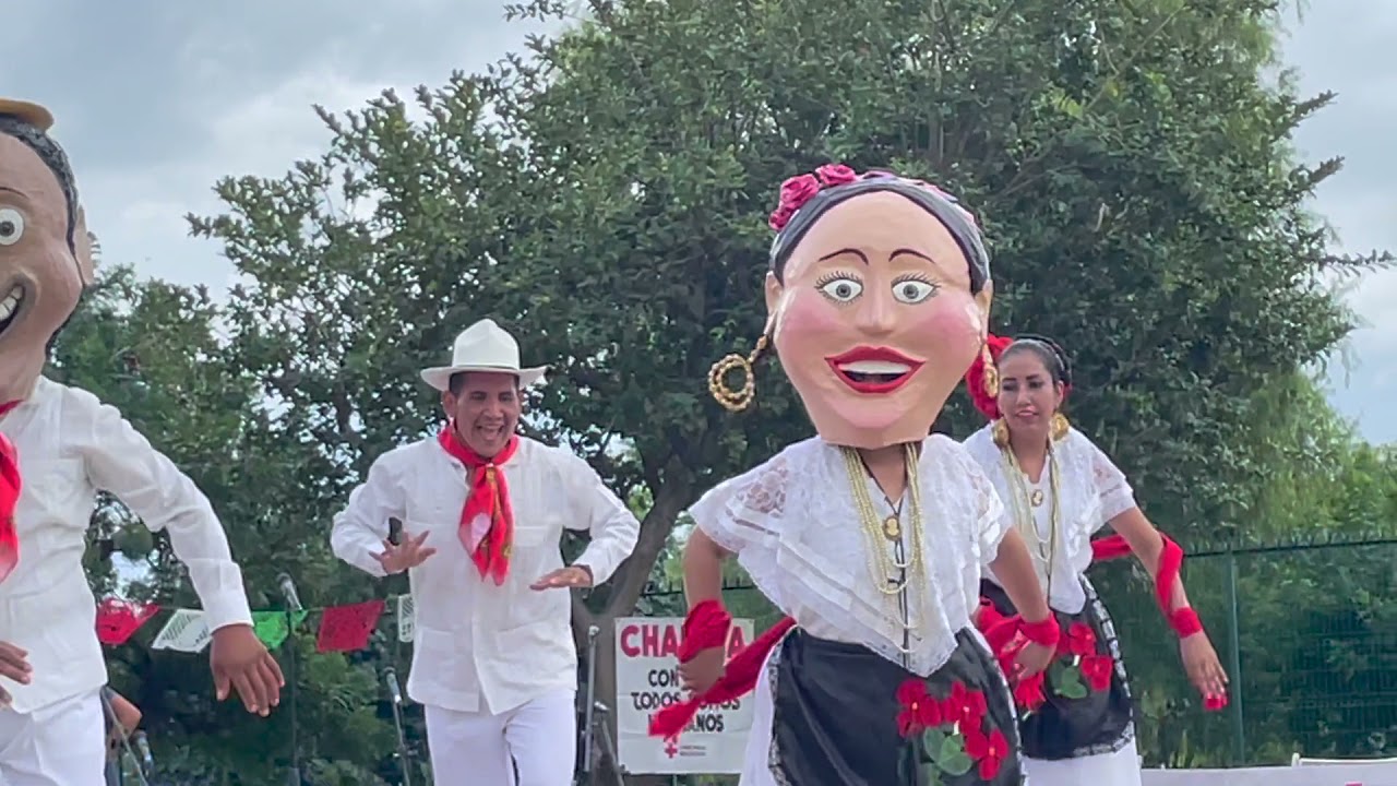 Ajijic, Mexico //Fun Things to do://Best Place to Retire//Dances and Songs