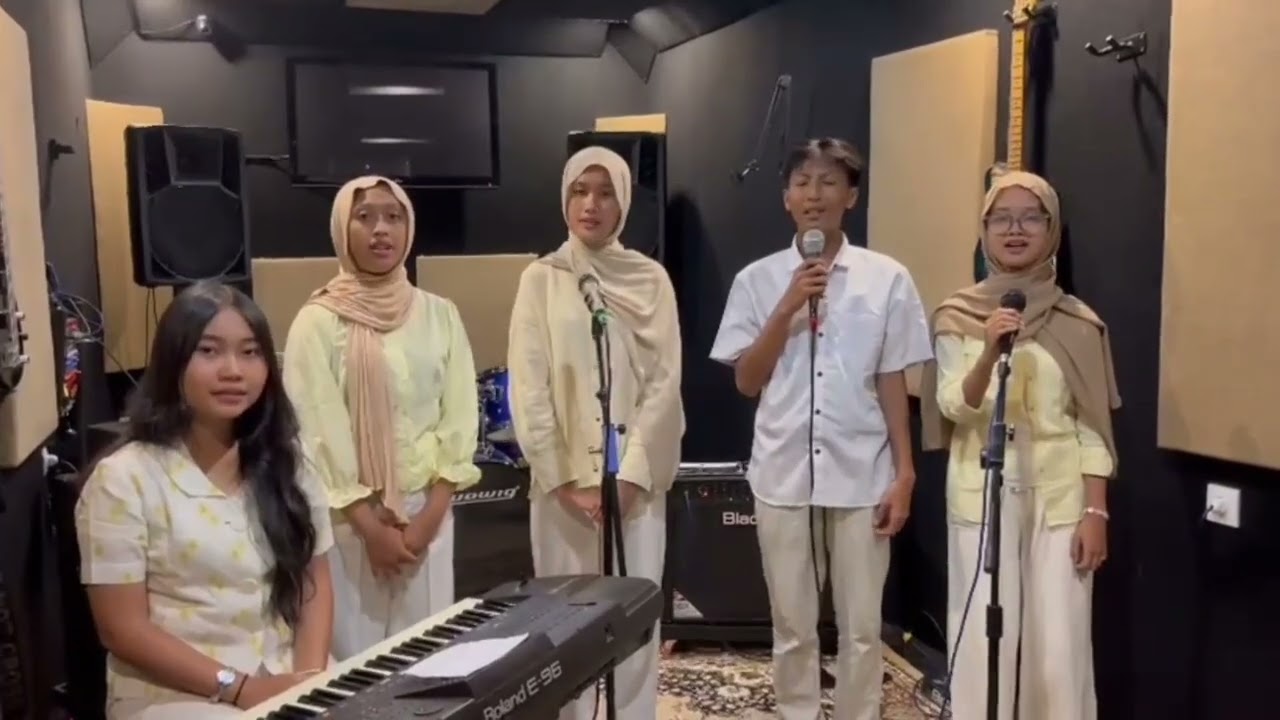 Musikalisasi Puisi Kelompok 1 