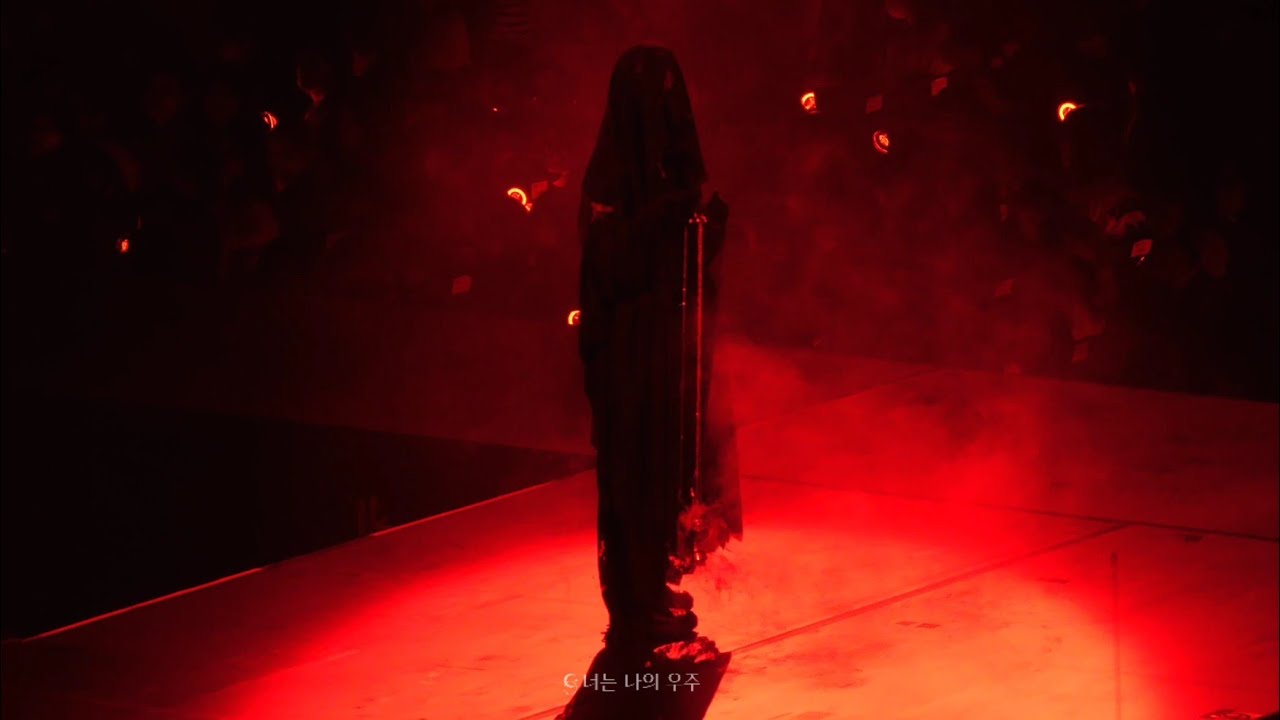 [4K] 251225 '향로+십자가+Heaven+Veil' 태민 베일콘 고베 직캠 '2025 Arena tour Veil Kobe' Fancam