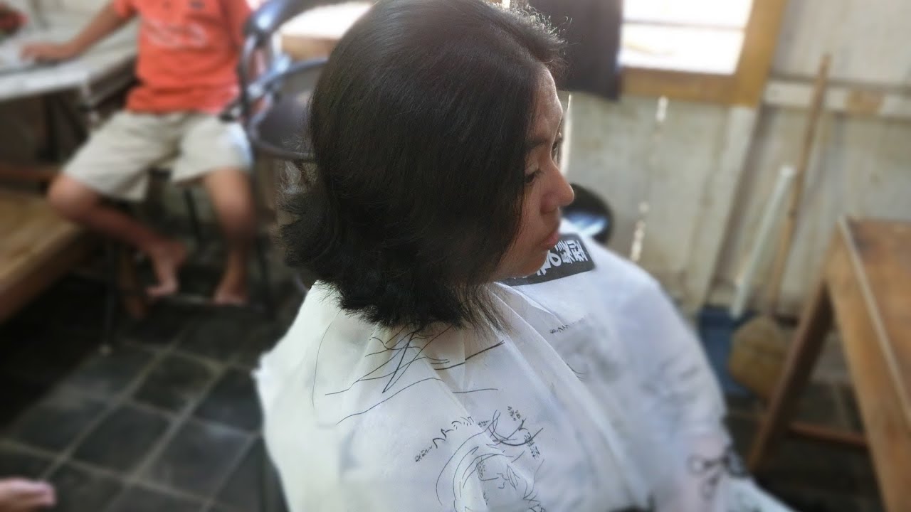 Gaya rambut Pendek wanita model ini masih banyak diminati