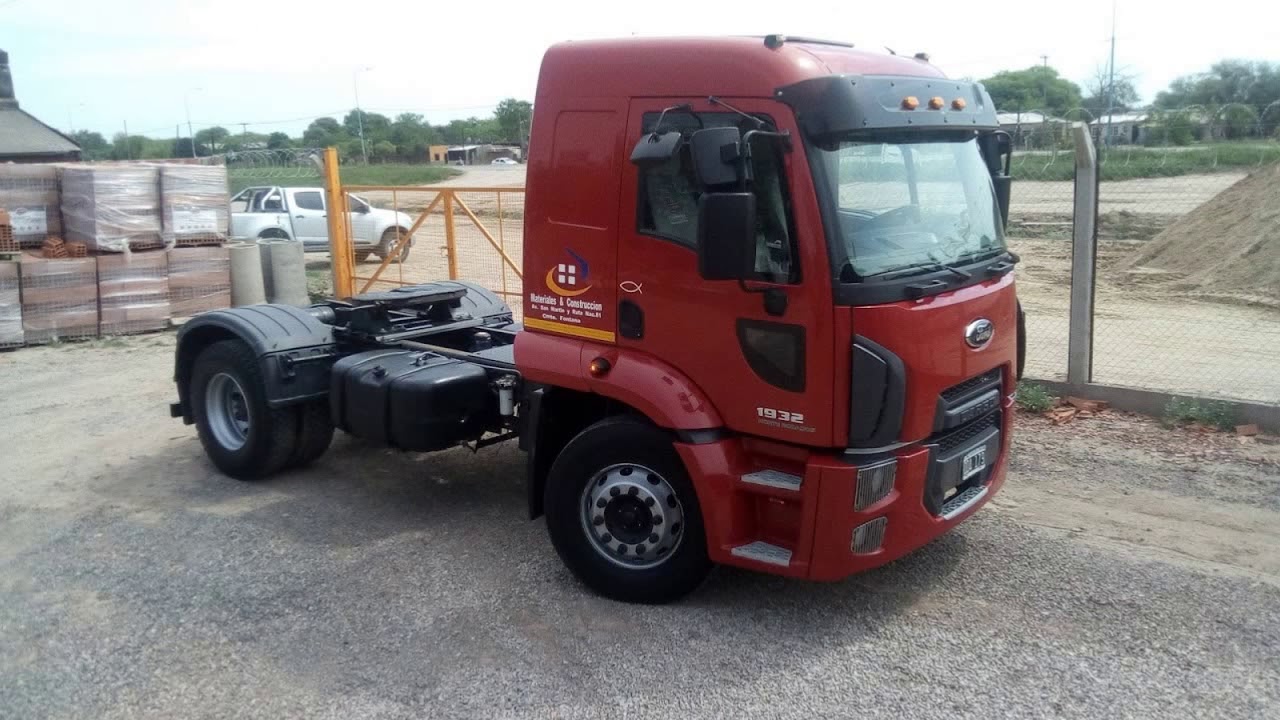 paragolpe trasero camion ford cargo