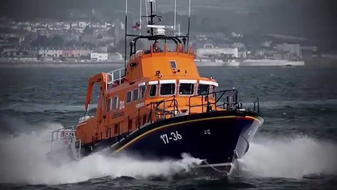 Clips of Penlee lifeboat in action