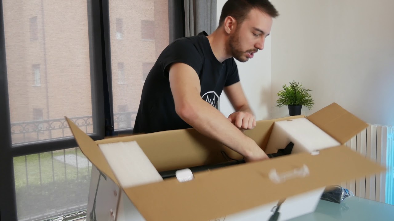 Due pacchi enormi inaspettati