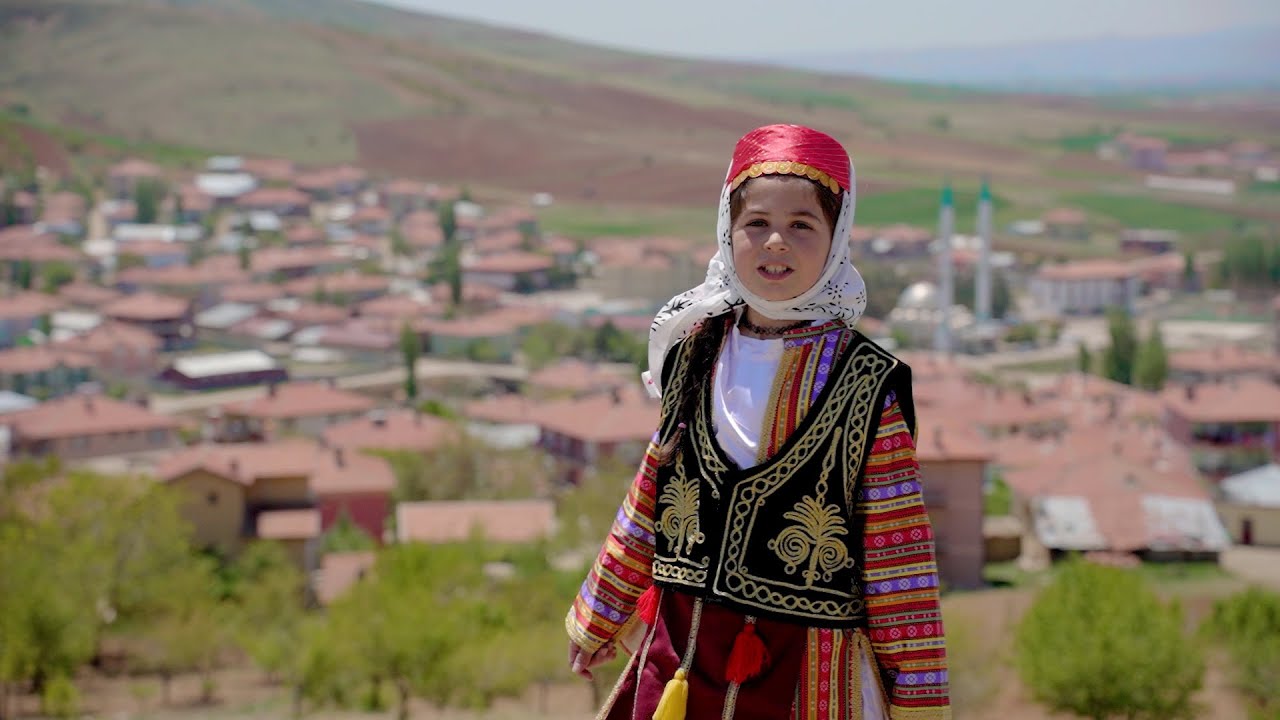 Akkuzulu İlkokulu Öğrencileri Samsak Döveci Klibi