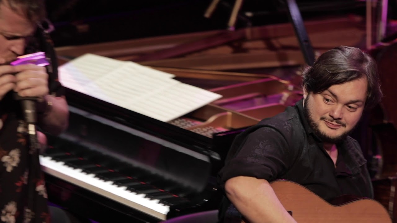 Gabriel Grossi Yamandu Costa e Gaia Wilmer Big Band- Karatê ( Egberto Gismonti)